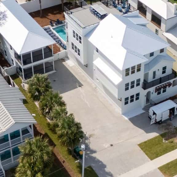 The Grand: 12 Bedrooms - 20 Beds. Golf Cart Rental Available! - Image 1