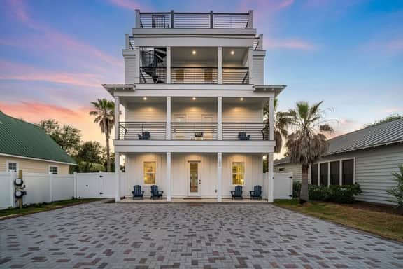 Skyline: Rooftop Deck! Golf Cart Rental Available! - Image 2