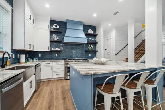 Skyline: Rooftop Deck! Golf Cart Rental Available! - Image 3