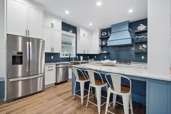Skyline: Rooftop Deck! Golf Cart Rental Available! - Image 4