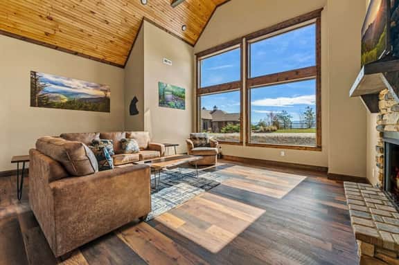 Skip`s Mountain Retreat - Image 3