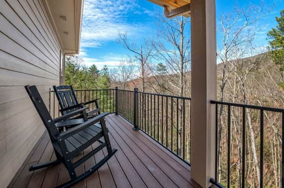 Skip`s Mountain Retreat - Image 5